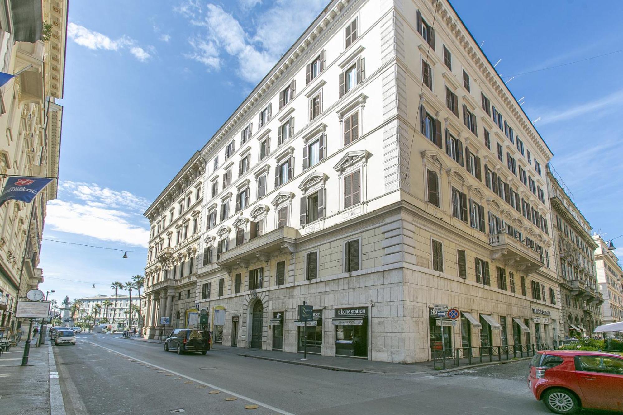 Attico Nel Cuore Di Roma Con Box Privato Per Auto Ngoại thất bức ảnh